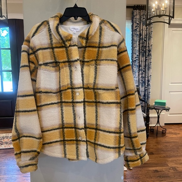 Yellow plaid shacket, Sincerely Jules for Bandier, brand new condition. - Picture 6 of 7